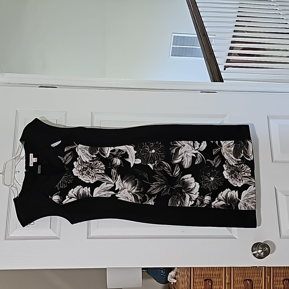 Black dress size 8